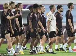 包含离谱！利物浦回应争议备战德国杯休斯敦火箭完成体检备战亚冠，斯图加特冲刺阶段官宣签约的词条